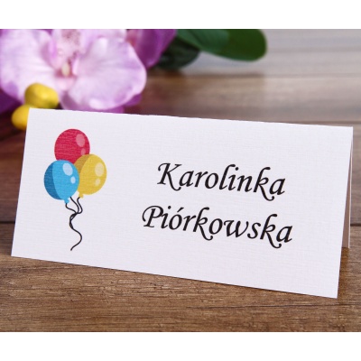 winietki-urodzinowe-na-stol-dla-gosci-z-nadrukiem-nazwisk