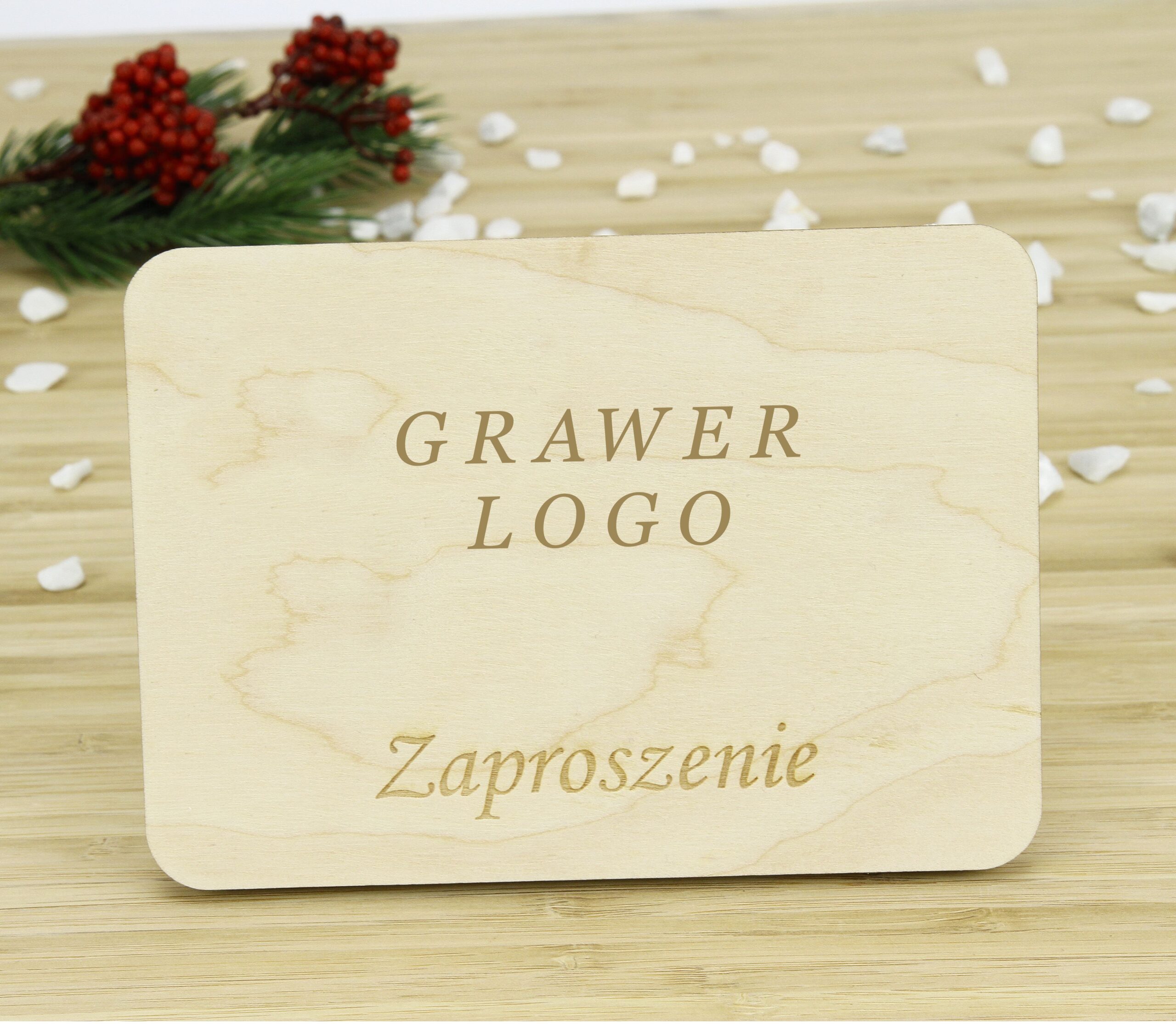 drewniana-okladka-zaproszenia-firmowe-grawer-logo-wlasna-tresc-scaled