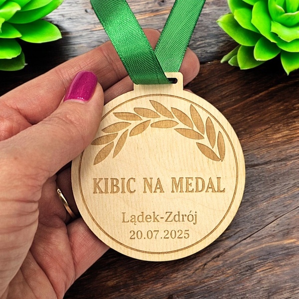 medal-medale-dla-kibica-fana-nagroda-pamiatka-upominek-z-logo-za-udzial-w-zawodach-turnieju-zajeciach-wlasny-napis-MAYA