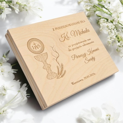 pudelko-podziekowanie-od-dzieci-rodzicow-dla-ksiedza-proboszcza-I-Komunia-swieta-MAYA