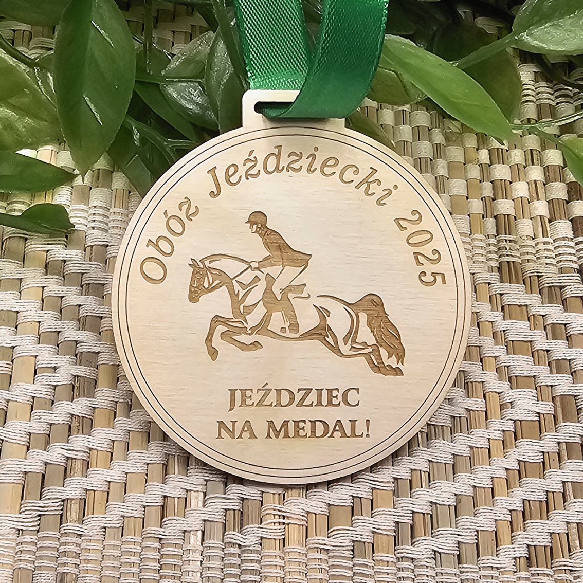 medal-medale-jezdzieckie-na-turniej-zawody-oboz-jezdziecki-nagrody-za-uczestnictwo-udzial-osiagniecia-kon-z-jezdzcem-MAYA