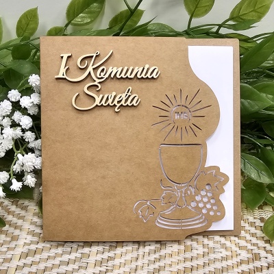 wyjatkowe-eko-zaproszenia-na-komunie-dla-chlopca-dziewczynki-papier-ekologiczny-z-drewnem-zaproszenie-komunijne-z-personalizacja-boho-rustykalne-MAYA